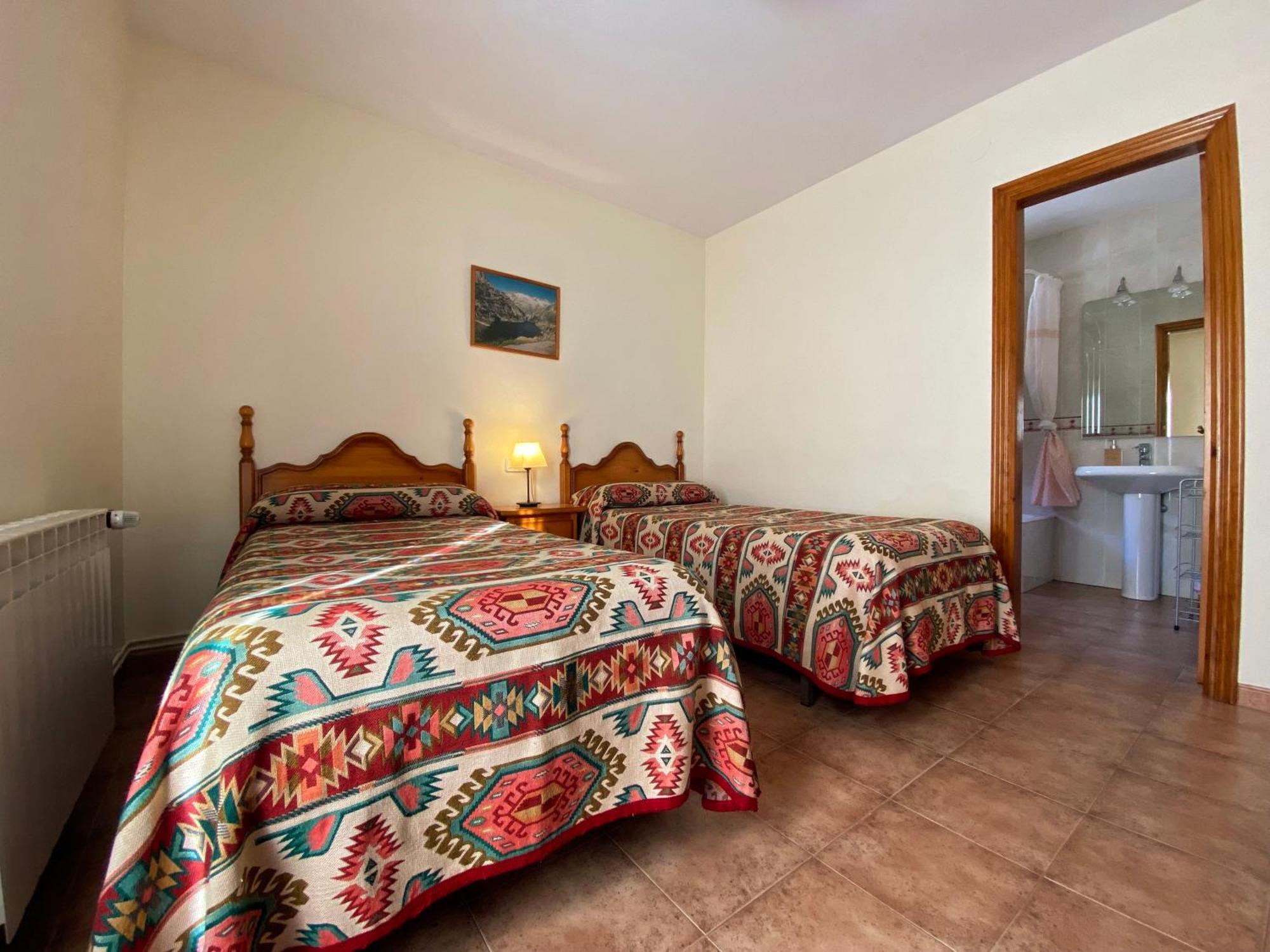 Casa Torellola Cardet Rom bilde