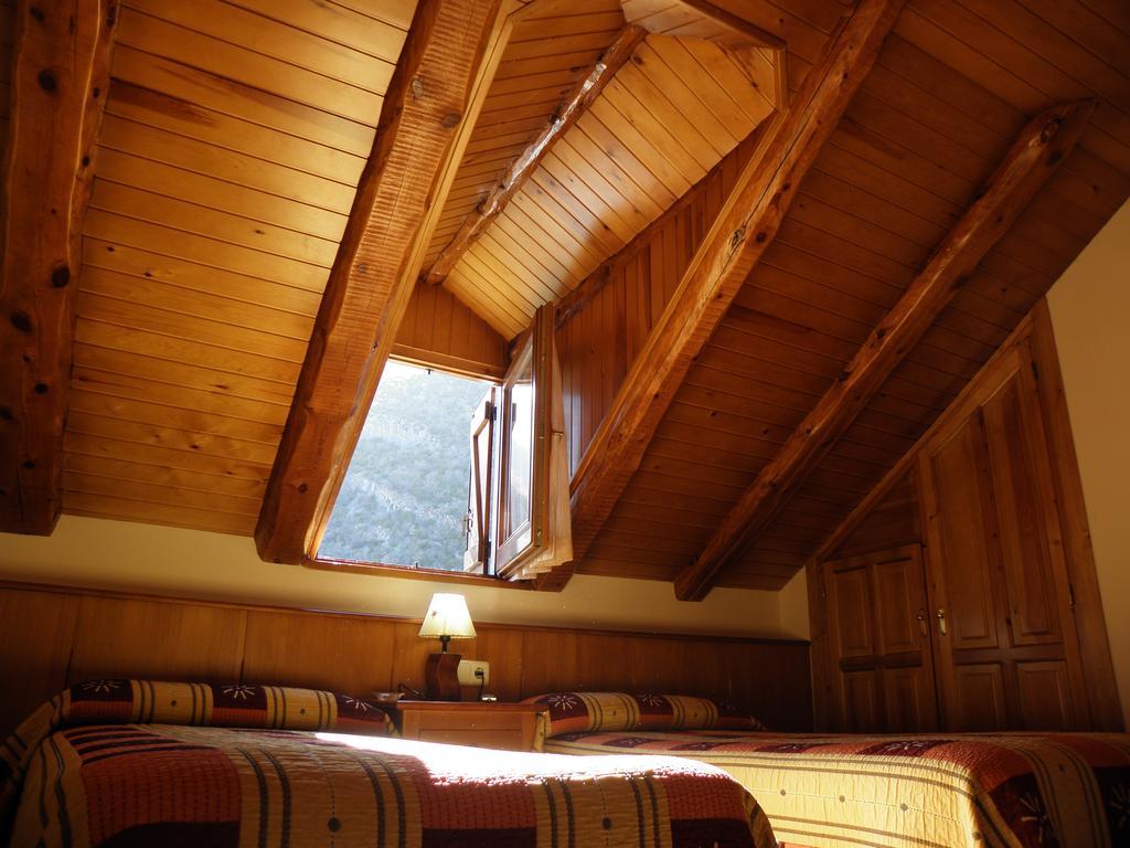 Casa Torellola Cardet Rom bilde